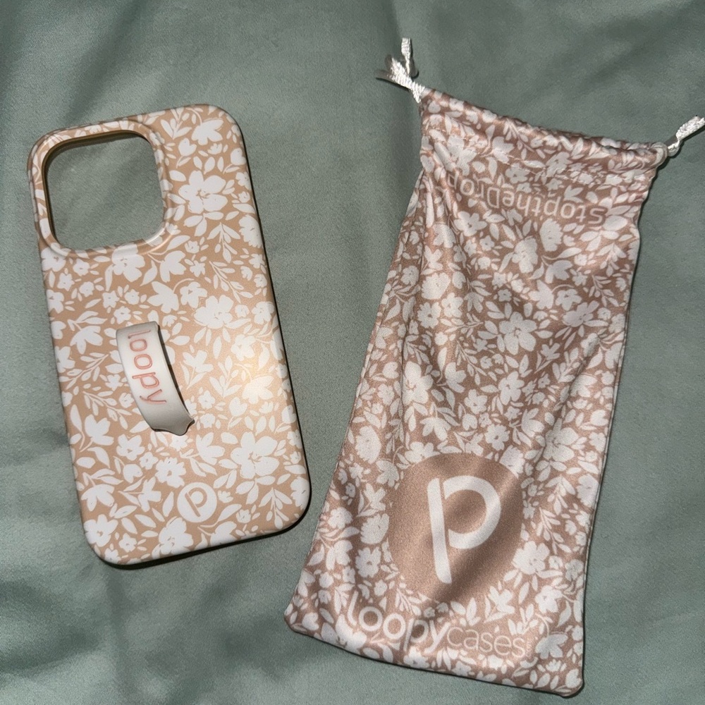 Loopy Case iPhone 15 Pro Beige Blossoms